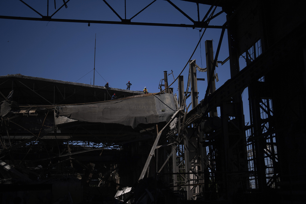 NextImg:‘Blackouts in Kyiv’: Russia batters Ukraine’s power grid amid air defense shortage - Washington Examiner